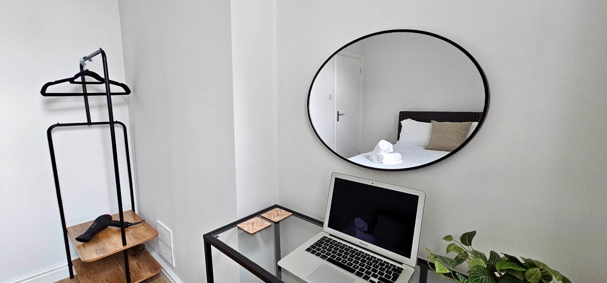 Harlequin Apartments By Switchback Stays Cardiff Habitación foto